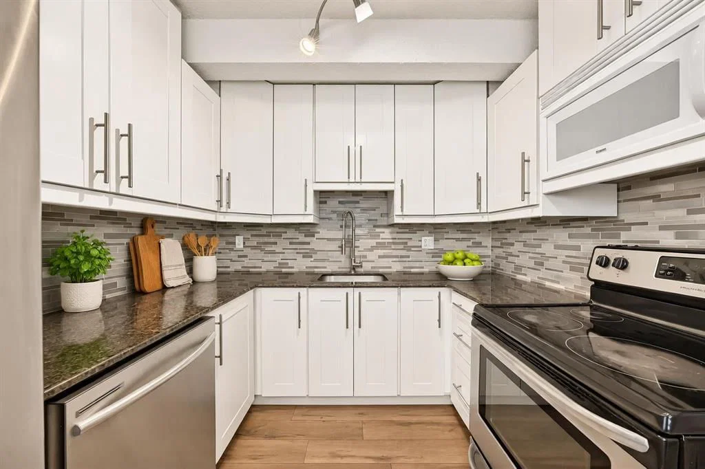 57, 5520 1 Avenue SE, Calgary — main listing photo