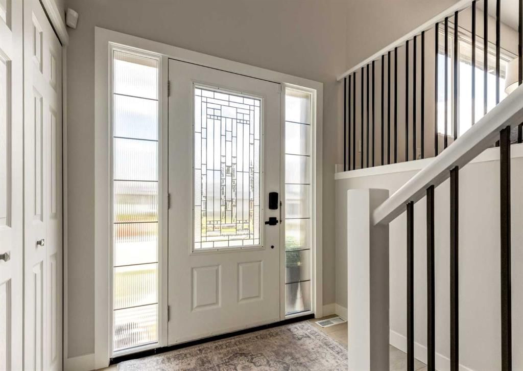 176 Mapleburn Drive SE, Calgary — photo 2 of 50