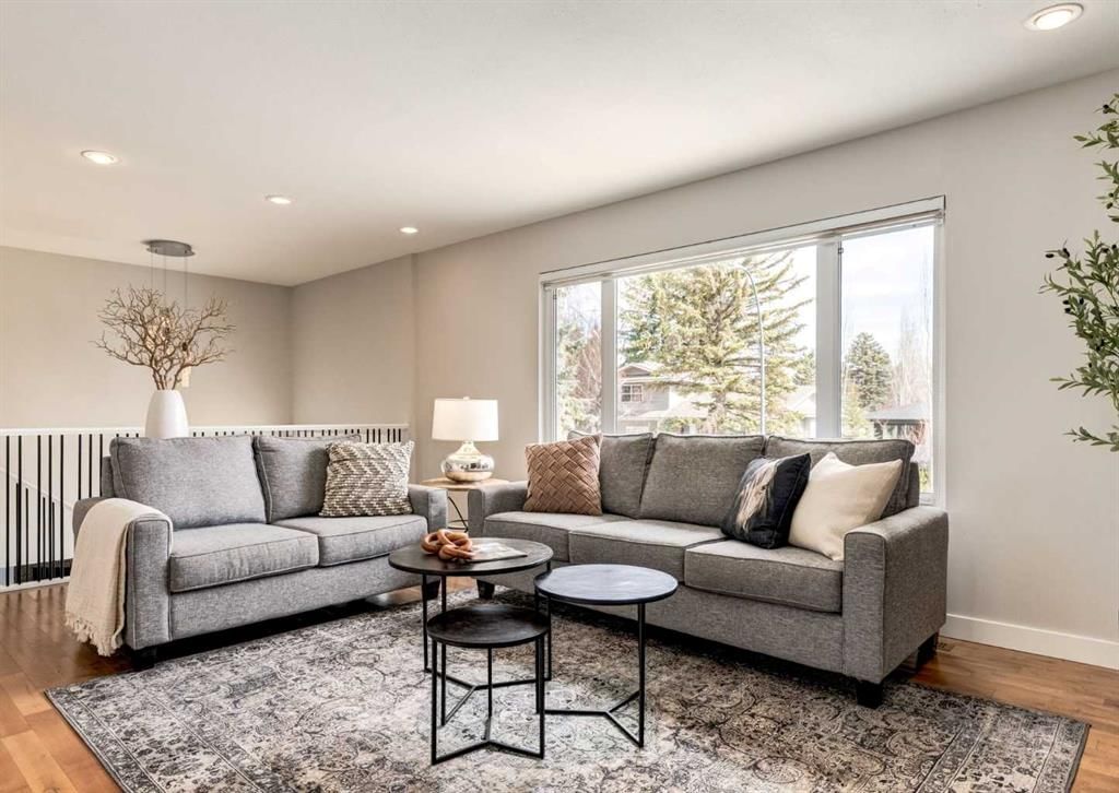 176 Mapleburn Drive SE, Calgary — photo 4 of 50