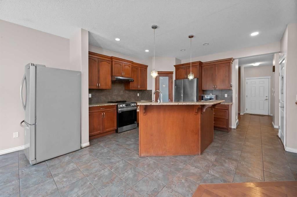 316 Saddlemont Boulevard NE, Calgary — photo 4 of 50