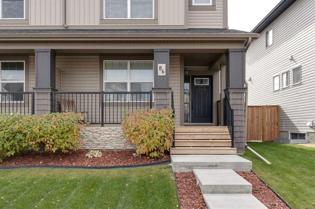 86 Hillcrest Close SW, Airdrie — photo 3 of 49