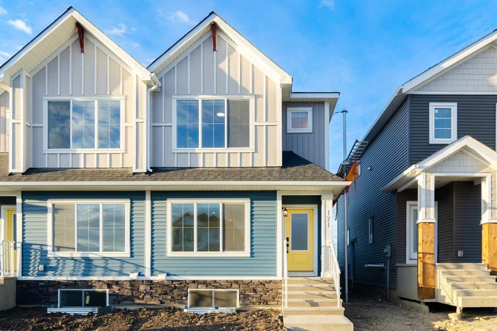 6 Fireside Close, Cochrane — main listing photo