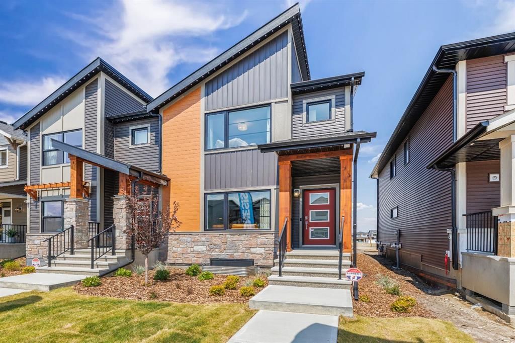 14 Fireside Close, Cochrane — main listing photo
