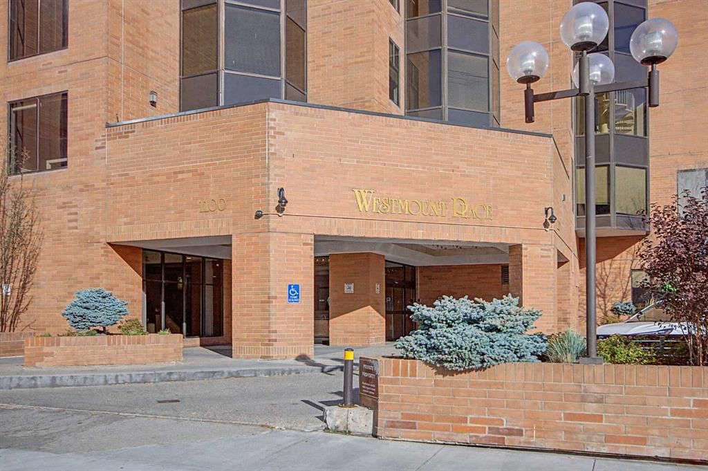 2003, 1100 8 Avenue SW, Calgary — photo 2 of 36