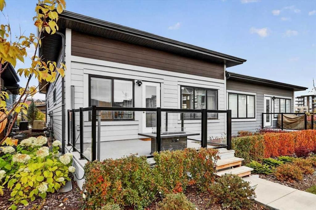 358 Marina Cove SE, Calgary — photo 3 of 37