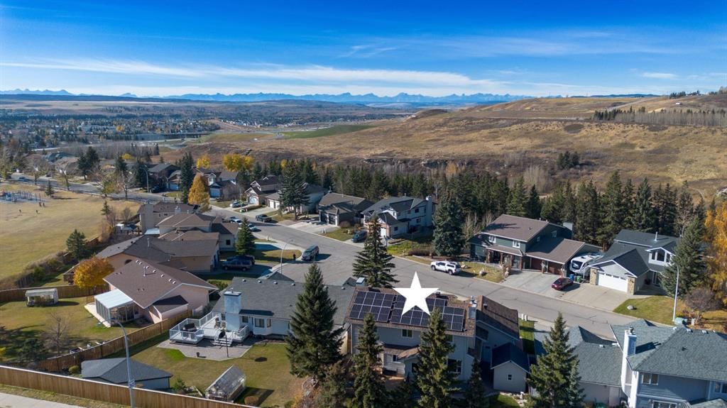 249 Chinook Drive, Cochrane — photo 2 of 49