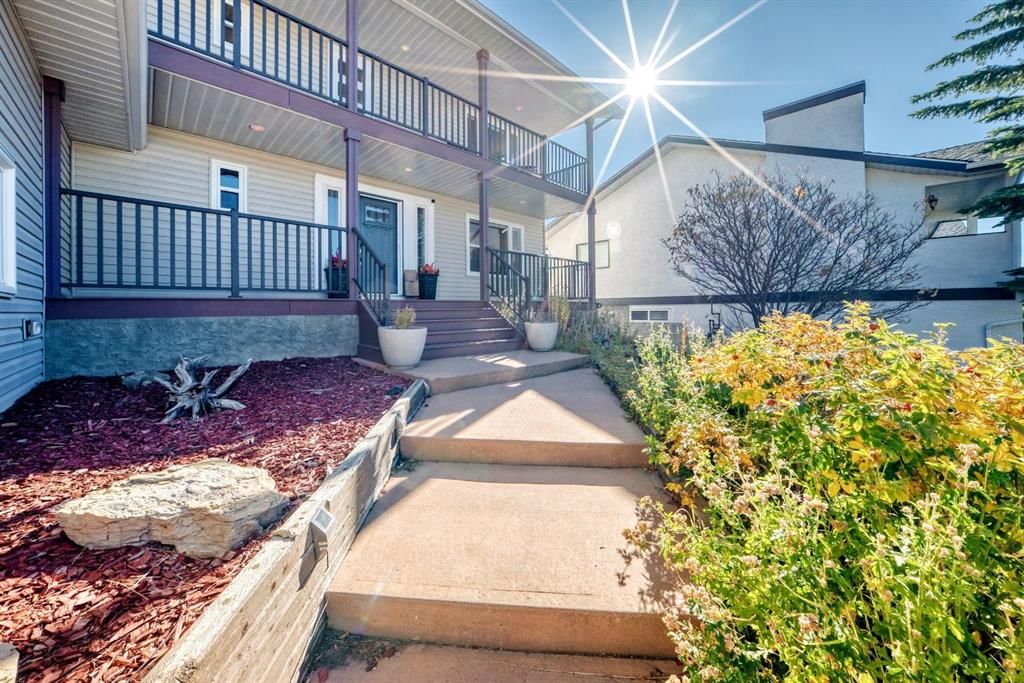 249 Chinook Drive, Cochrane — photo 4 of 49