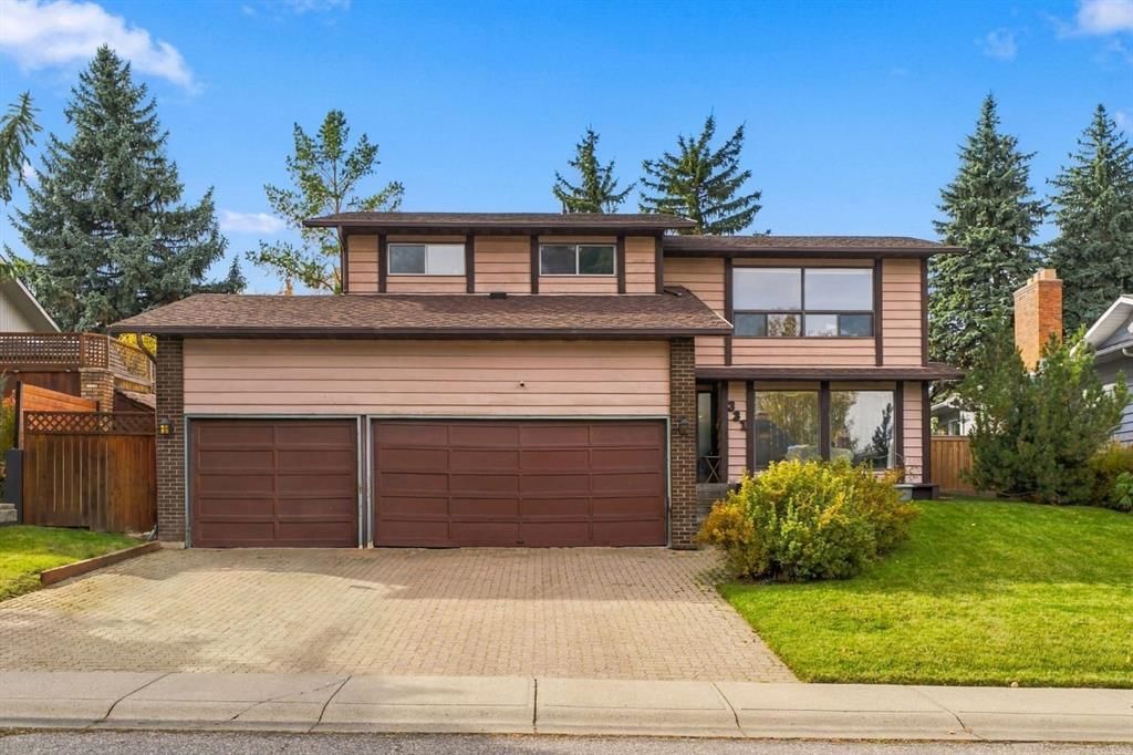 331 Oakfern Crescent SW, Calgary — photo 2 of 39