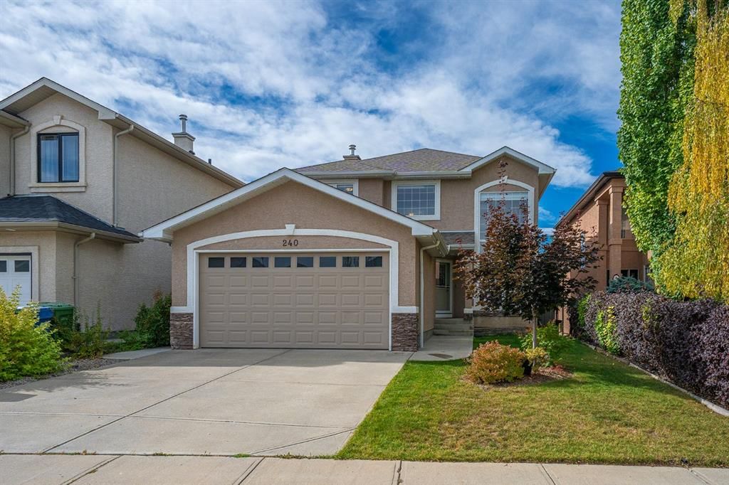 240 everglade Circle SW, Calgary — main listing photo