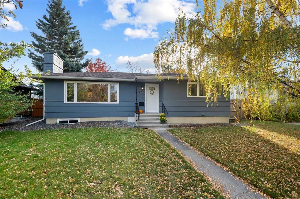 4207 5 Avenue SW, Calgary — photo 2 of 40