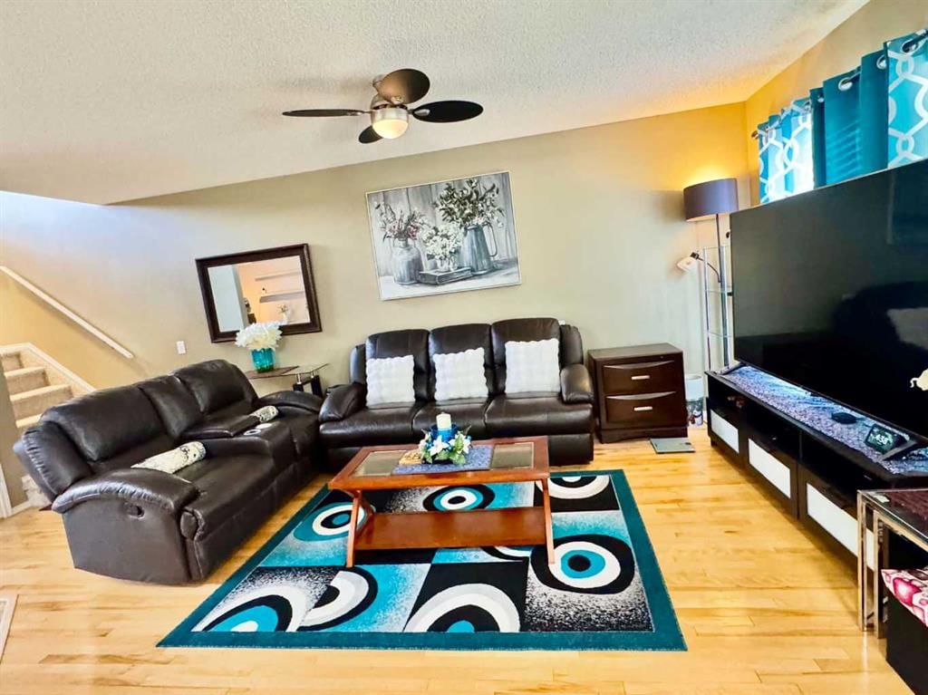 50 Prestwick Way, Calgary — photo 4 of 41
