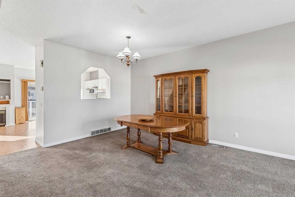 163 Citadel Drive NW, Calgary — photo 3 of 28