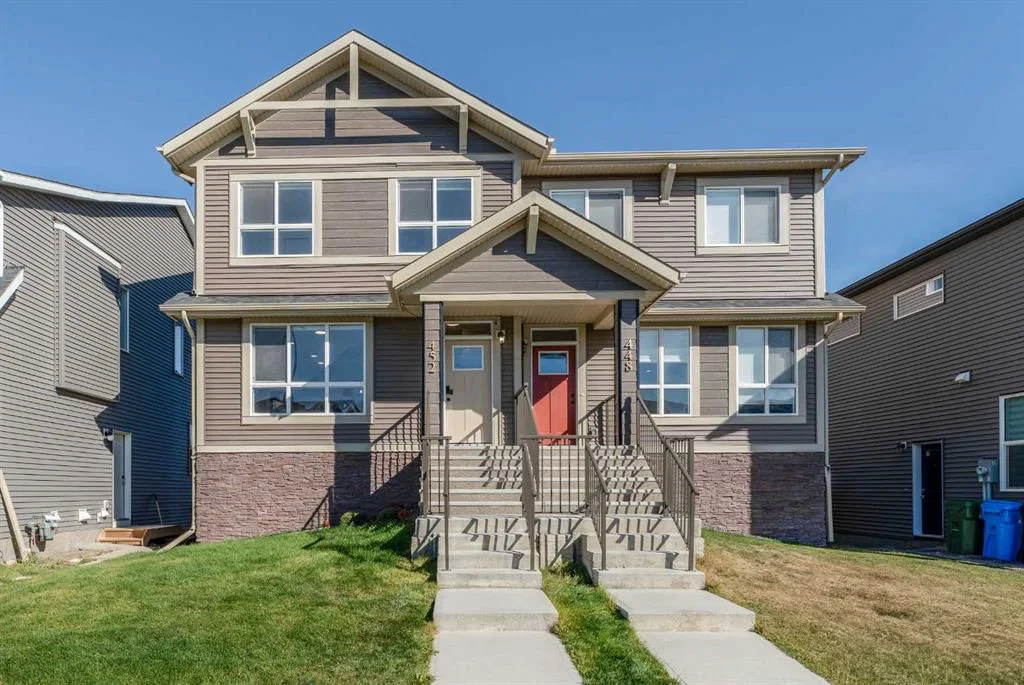 452 Tekarra Drive NW, Calgary — main listing photo