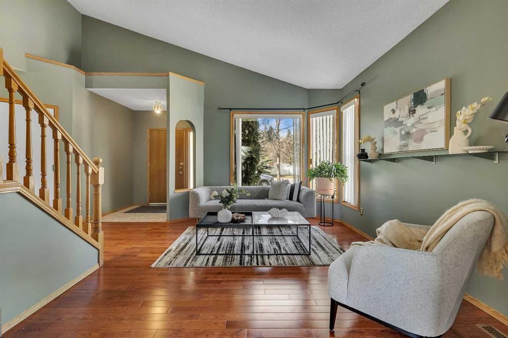 2856 Signal Hill Heights SW, Calgary — photo 5 of 29