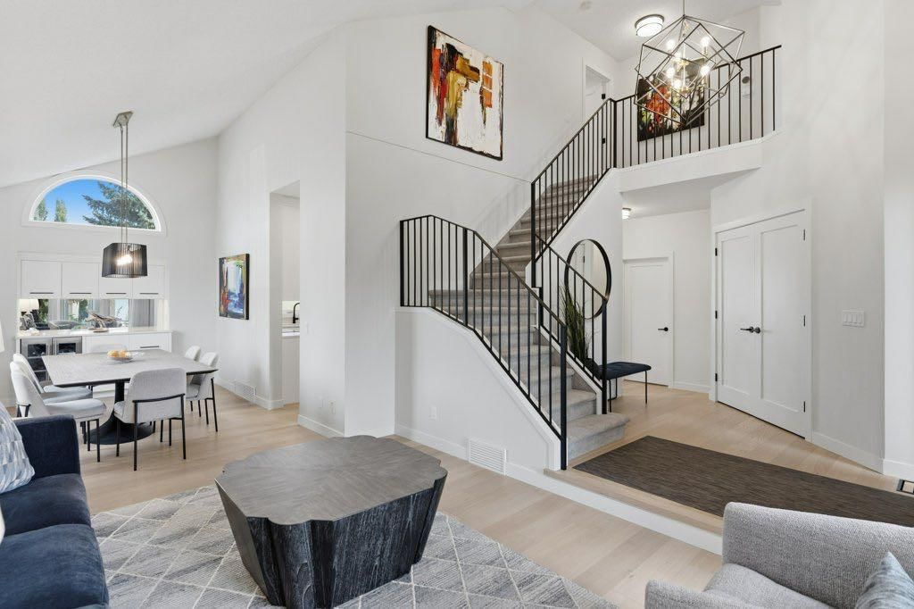 119 Woodpark Circle SW, Calgary — photo 2 of 50