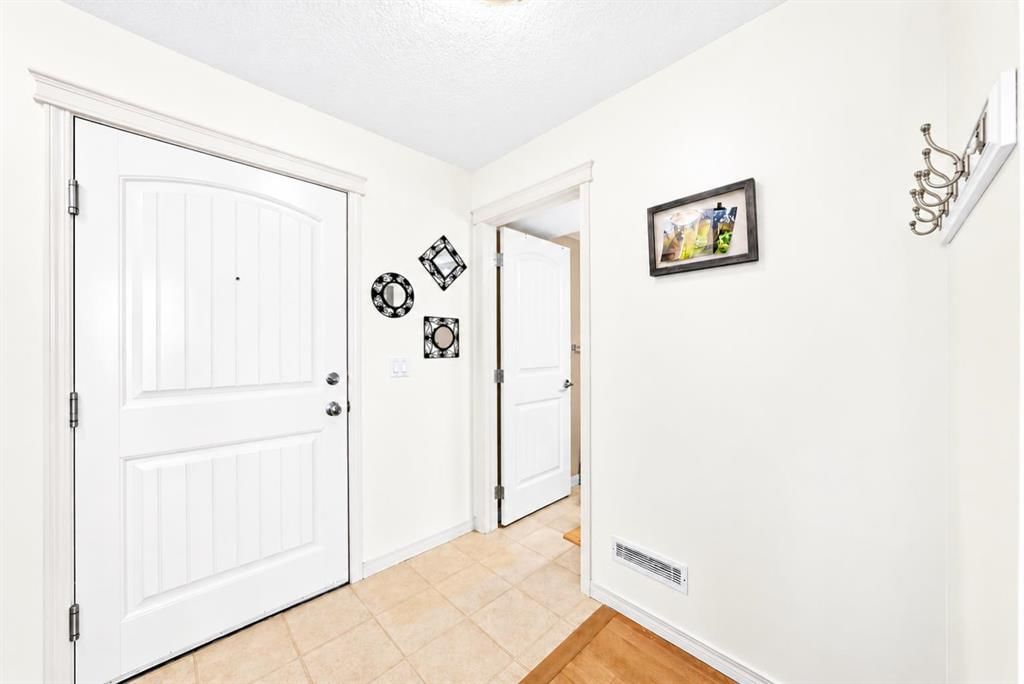 3312, 115 Prestwick Villas SE, Calgary — photo 2 of 27