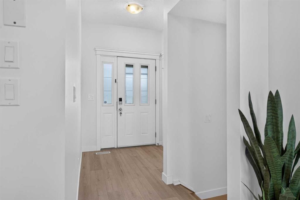 39 Evanscrest Way NW, Calgary — photo 2 of 49