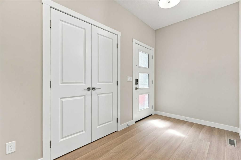 266 Heartwood Gardens SE, Calgary — photo 2 of 44