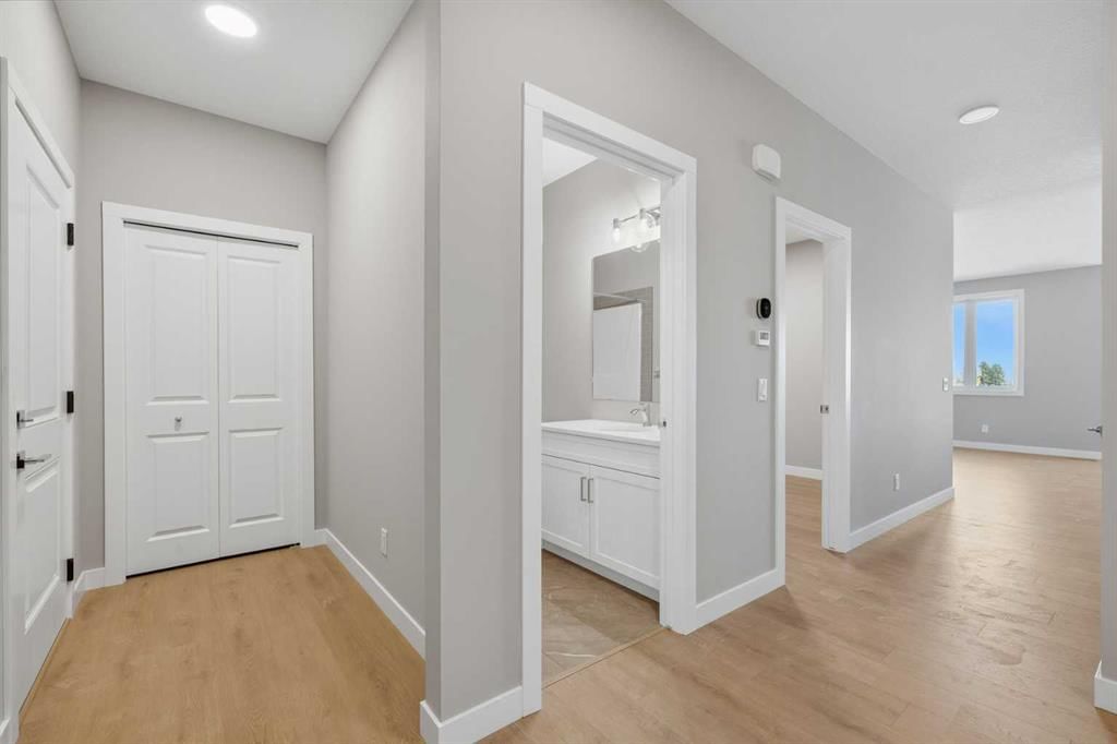 59 Belvedere Crescent SE, Calgary — photo 5 of 29