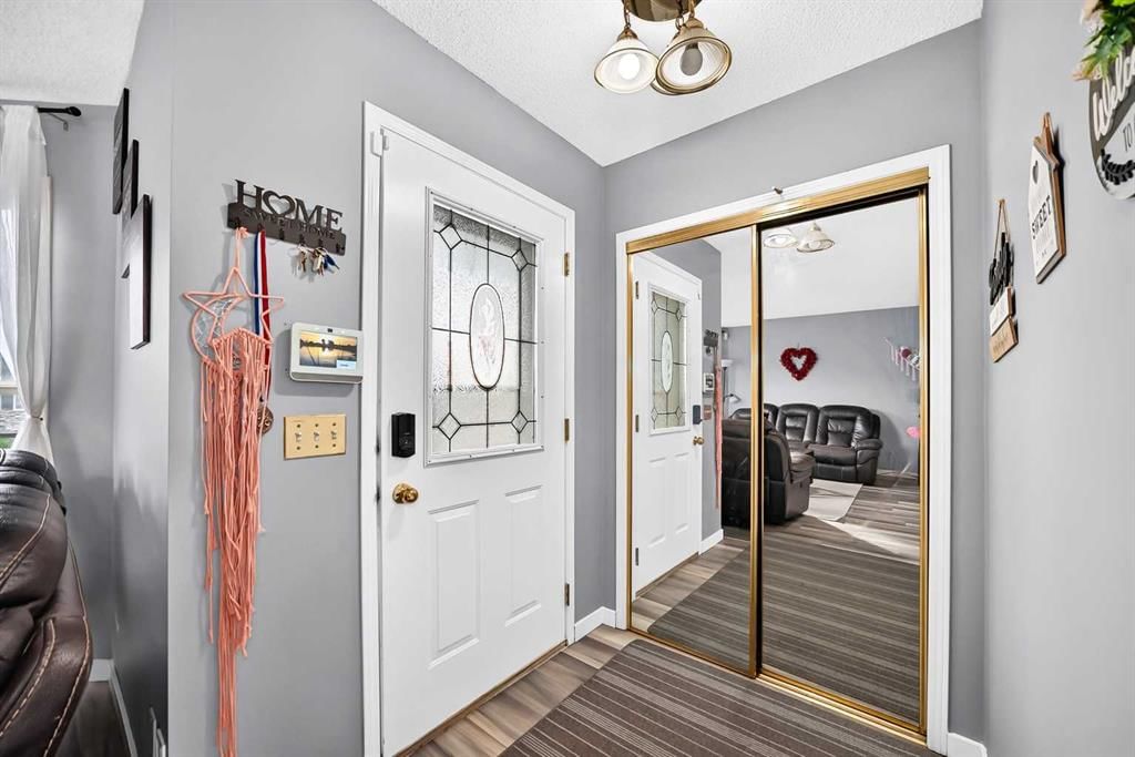 197 Tarington Close NE, Calgary — photo 3 of 40