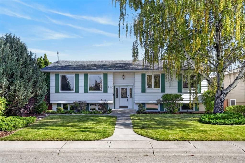 637 Willowburn Crescent SE, Calgary — photo 2 of 50