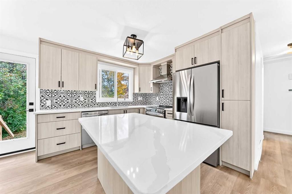 856 Rundlecairn Way NE, Calgary — photo 3 of 29