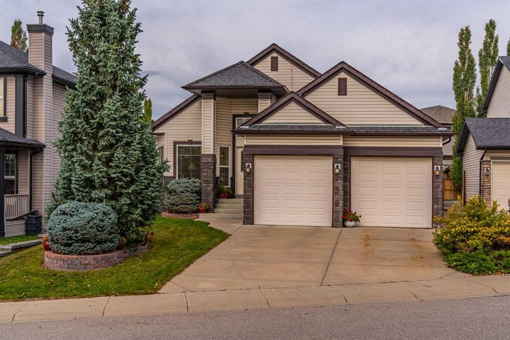 226 Tusslewood Terrace NW, Calgary — photo 2 of 45