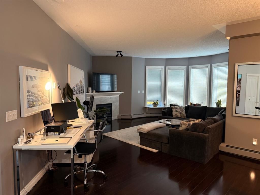 301, 2411 Erlton Road SW, Calgary — photo 4 of 12