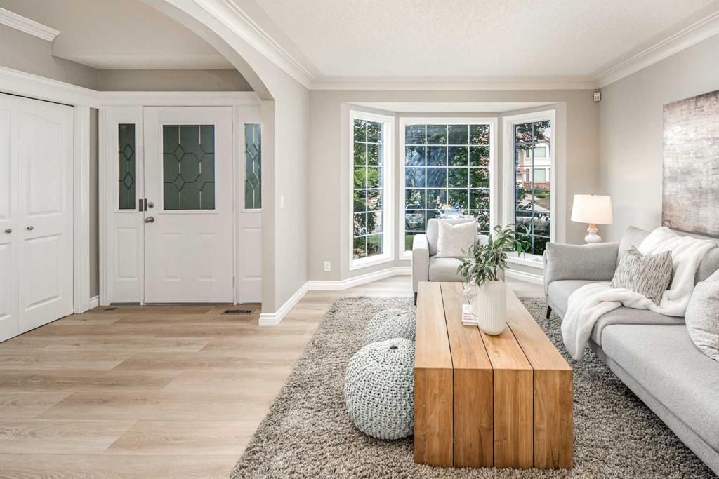 79 Hamptons Heights NW, Calgary — photo 3 of 50