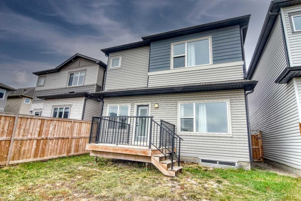 156 Savanna Way NE, Calgary — photo 5 of 40