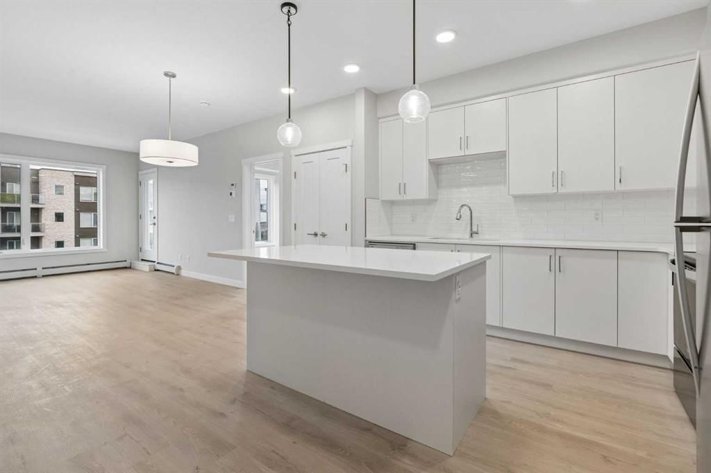312, 655 Shawnee Square SW, Calgary — photo 3 of 19