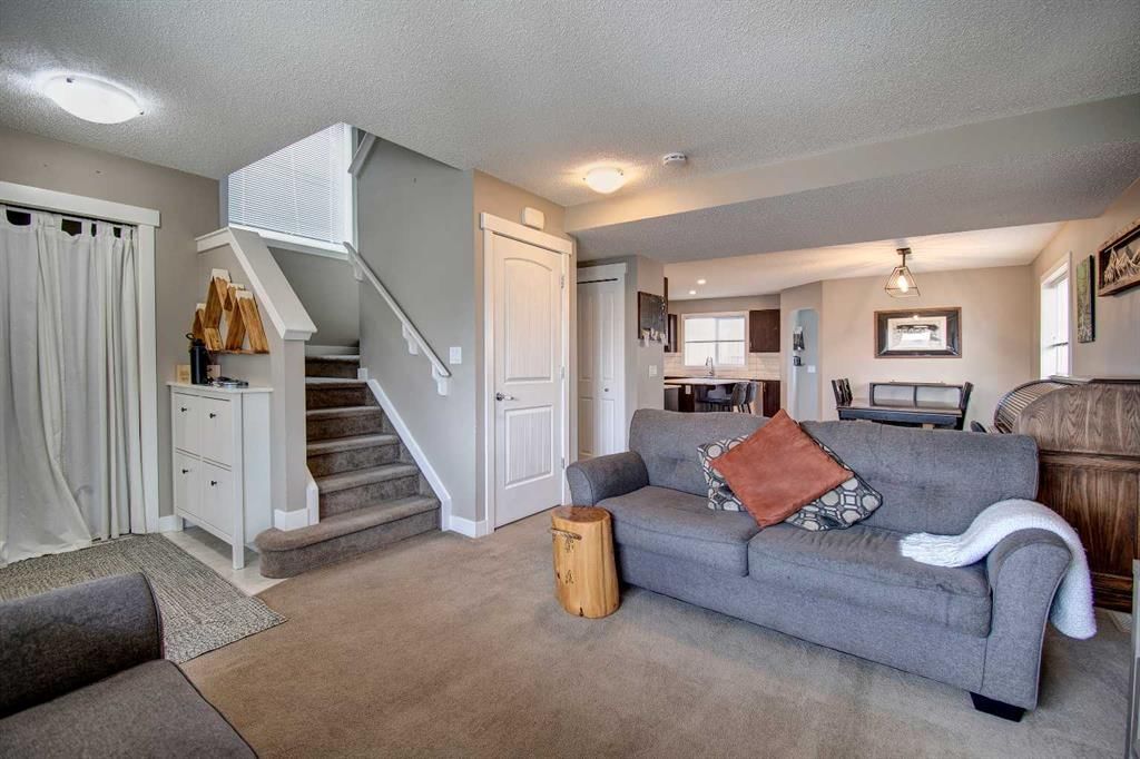 33 Morningside Manor SW, Airdrie — photo 5 of 28