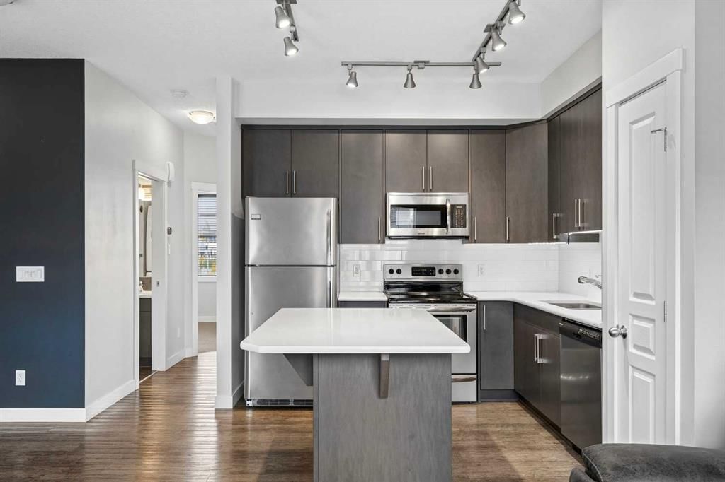 512 Cranford Walk SE, Calgary — photo 4 of 30