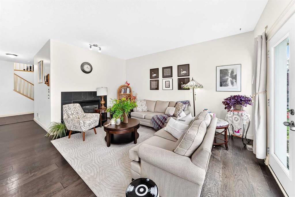 25 Discovery Ridge Hill SW, Calgary — photo 5 of 48