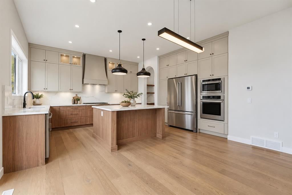 83 Crestridge Heights SW, Calgary — photo 5 of 50