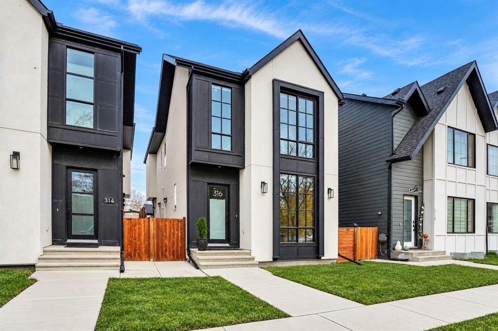 316 28 Avenue NE, Calgary — photo 3 of 48