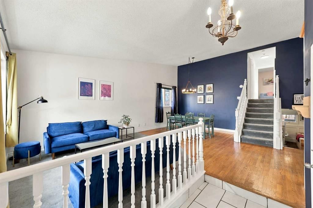 71 Hawkhill Way NW, Calgary — photo 3 of 50