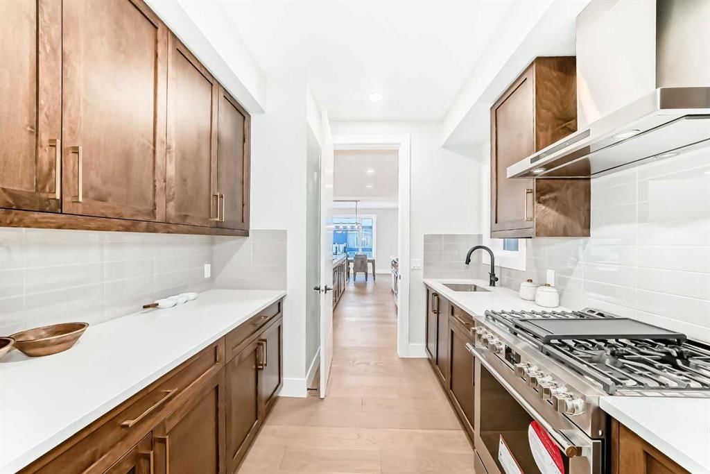 386 Spring Creek Circle SW, Calgary — photo 5 of 32