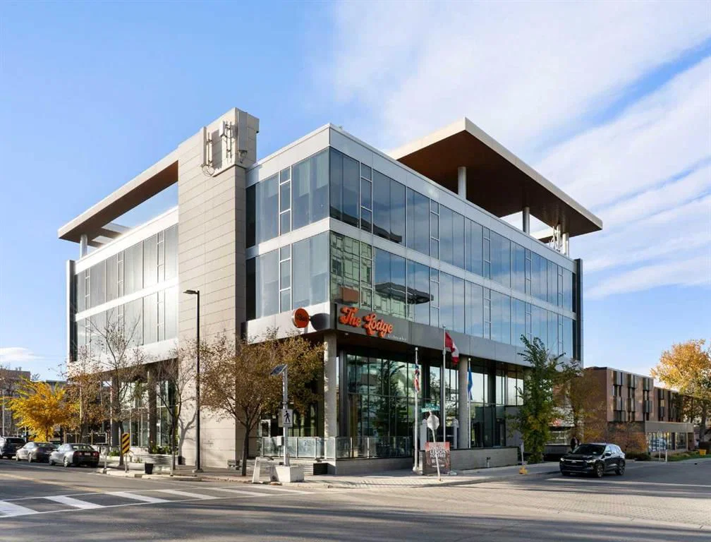 208, 110 18A Street NW, Calgary — main listing photo