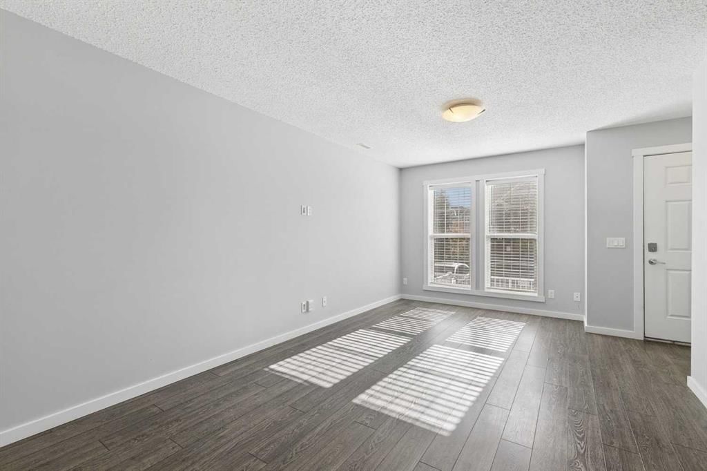 1223 Auburn Bay Circle SE, Calgary — photo 4 of 33