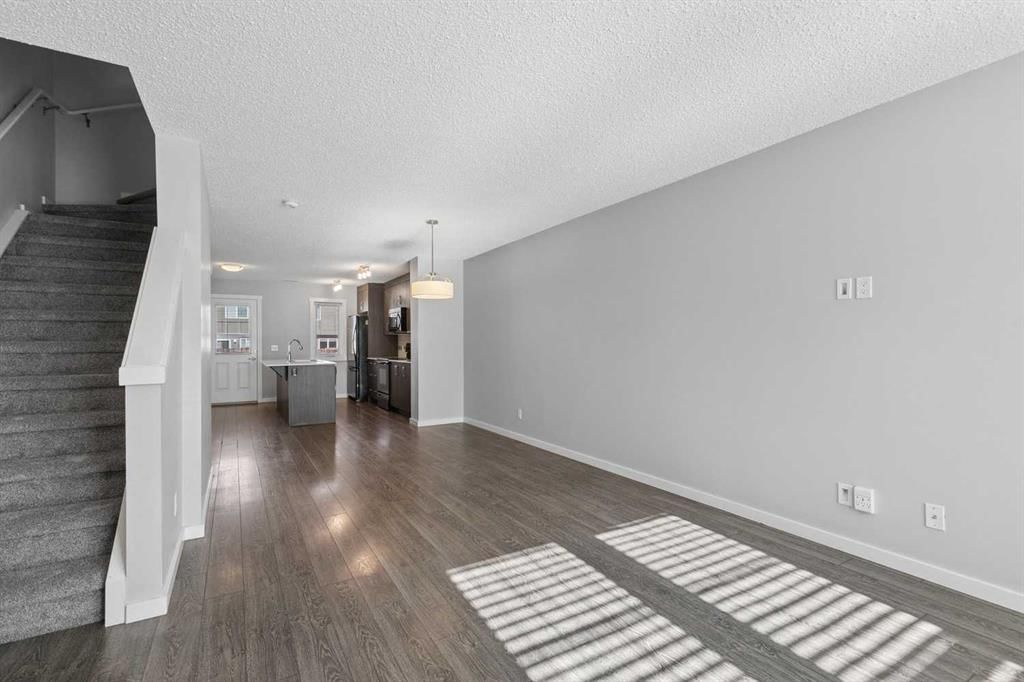 1223 Auburn Bay Circle SE, Calgary — photo 5 of 33