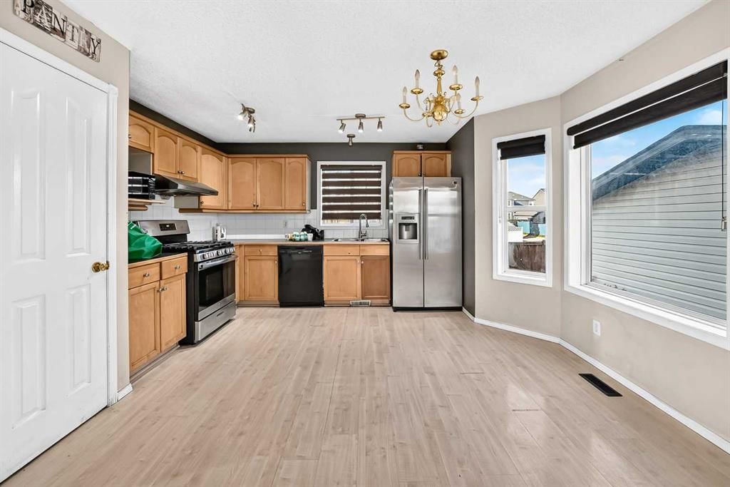 680 Martindale Boulevard NE, Calgary — photo 3 of 42