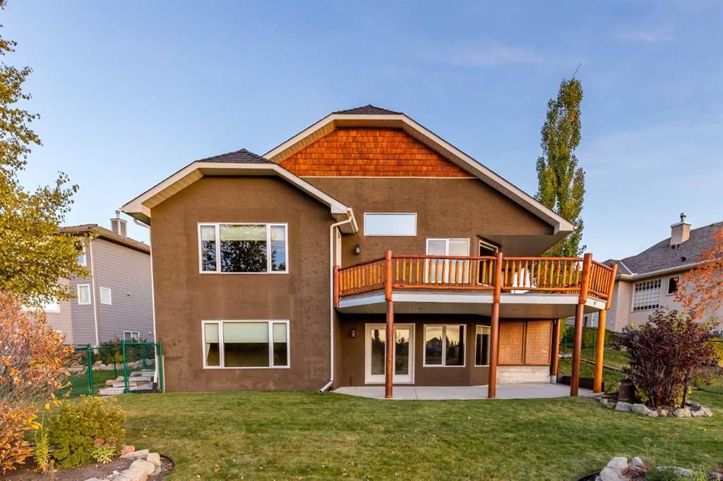 118 Gleneagles View, Cochrane — photo 3 of 46