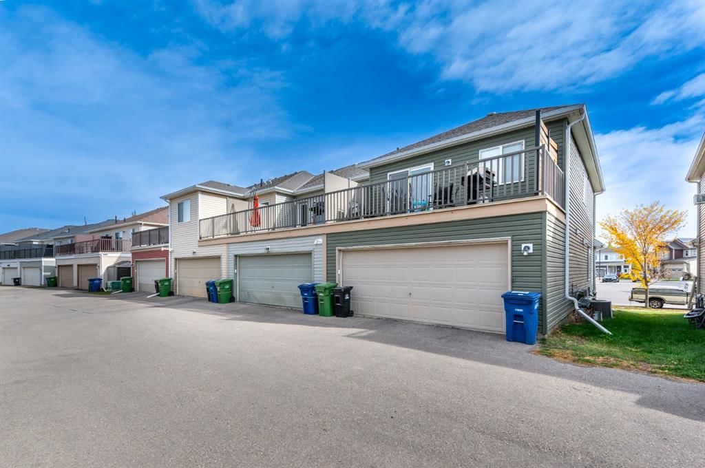 4044 Windsong Boulevard SW, Airdrie — photo 3 of 30
