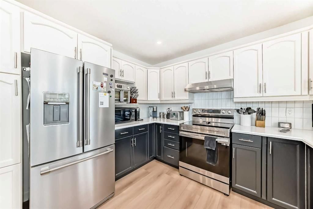 163 Shannon Circle SW, Calgary — photo 2 of 20