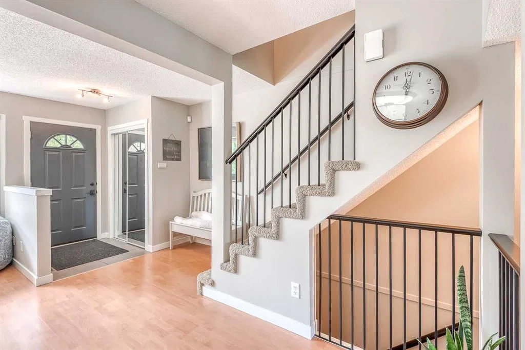 304 Christie Park Mews SW, Calgary — photo 3 of 22