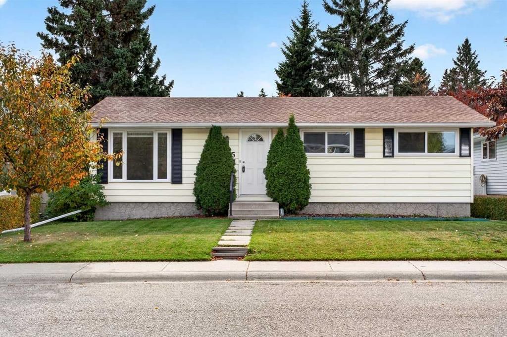 255 Huntridge Way NE, Calgary — photo 2 of 40