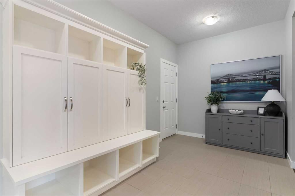 70 Canals Close SW, Airdrie — photo 4 of 50
