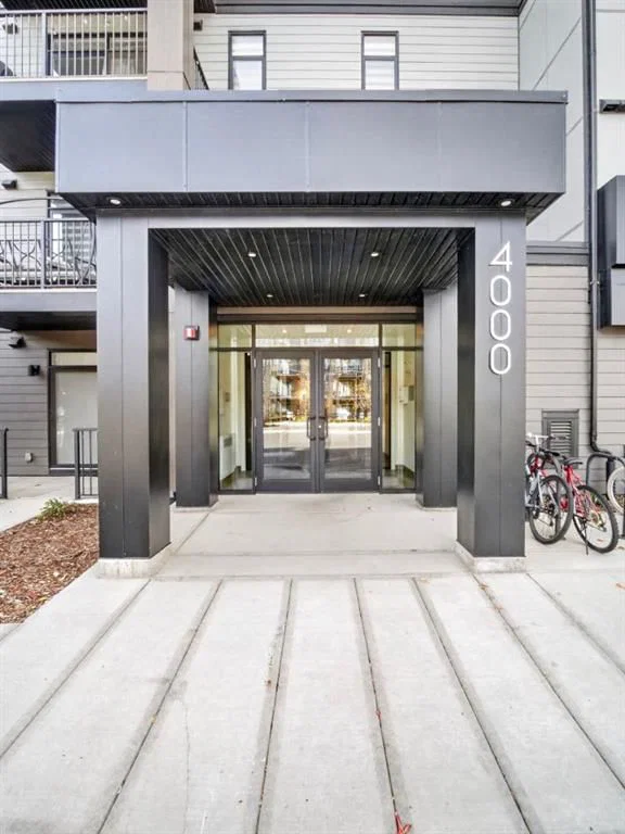 4206, 200 Seton Circle SE, Calgary — main listing photo