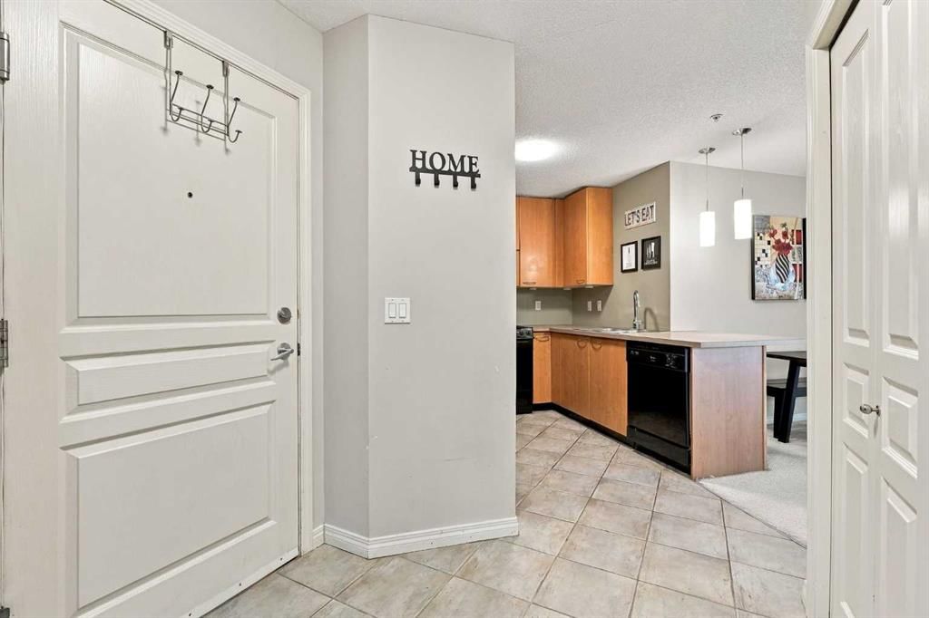 216, 5115 Richard Road SW, Calgary — photo 4 of 43
